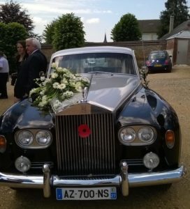 Prestige Cars Events - fleurs blanches -Location voiture Mariage, Rolls, Normandie